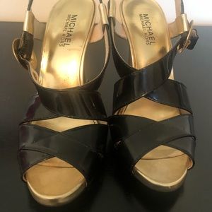 Michael Kors heels. Women size 7M. Black/Gold